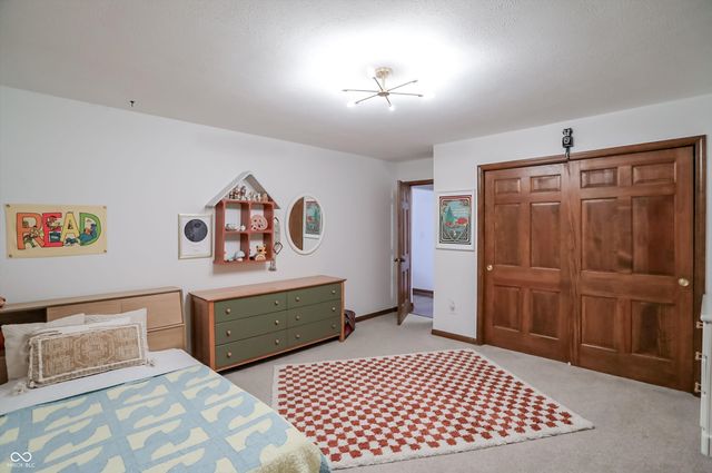 940 Tillson Drive, Zionsville, IN 46077