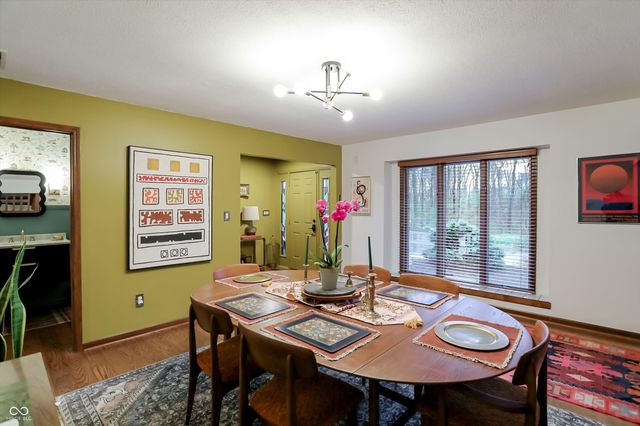 940 Tillson Drive, Zionsville, IN 46077