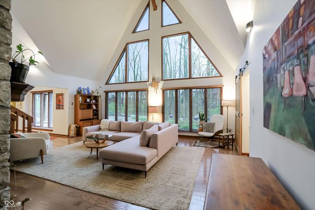 940 Tillson Drive, Zionsville, IN 46077