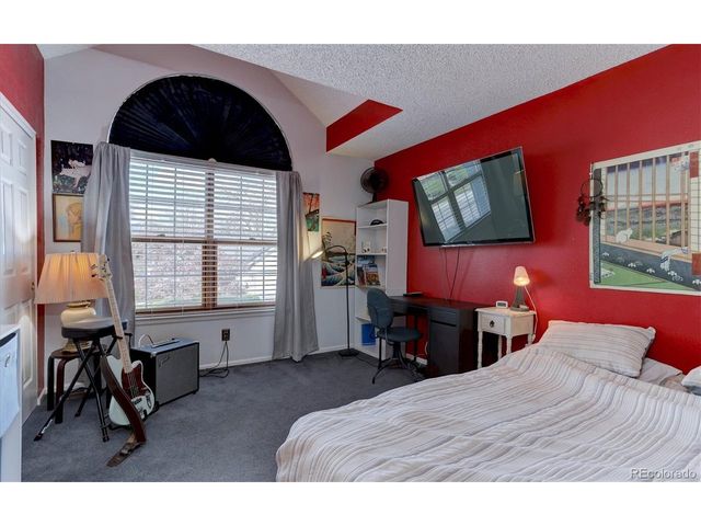 6978 Noble Ct, Arvada, CO 80007