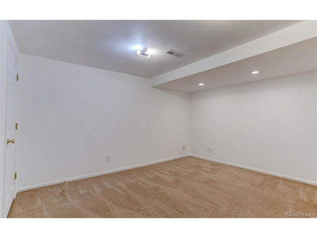 6978 Noble Ct, Arvada, CO 80007