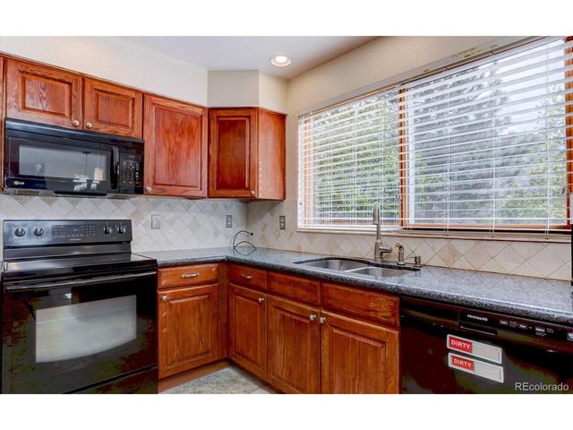 6978 Noble Ct, Arvada, CO 80007