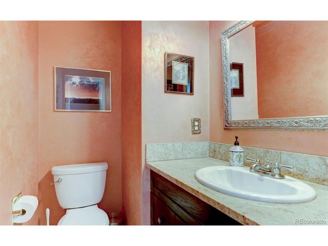 6978 Noble Ct, Arvada, CO 80007