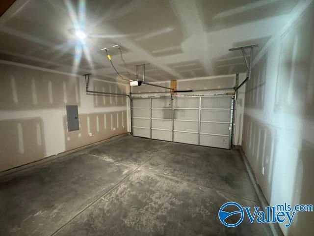 15426 Grayson Circle, Athens, AL 35611