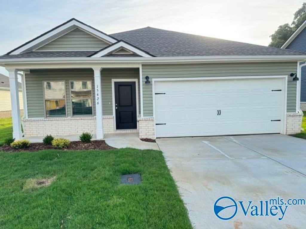 15426 Grayson Circle, Athens, AL 35611