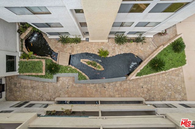 5310 Zelzah Avenue 302, Encino (los Angeles), CA 91316