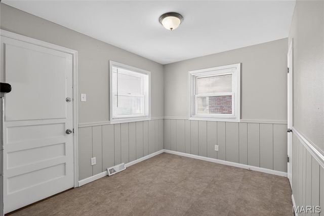 300 Rand Drive, St Louis, MO 63135