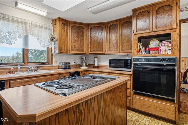 5790 NW Galloway Loop, Redmond, OR 97756