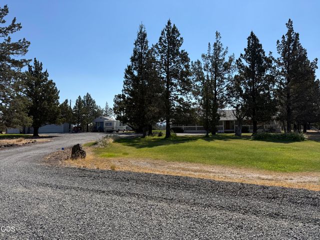 5790 NW Galloway Loop, Redmond, OR 97756