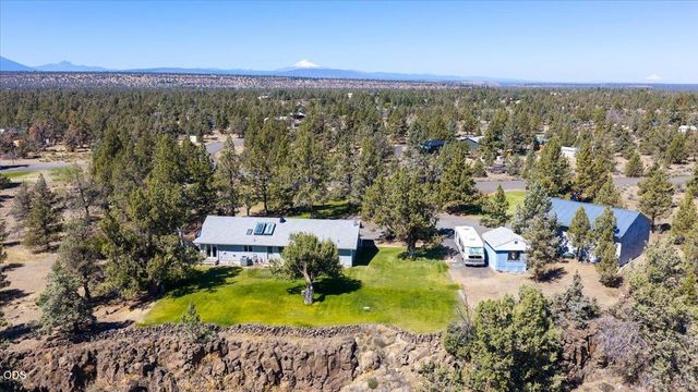5790 NW Galloway Loop, Redmond, OR 97756