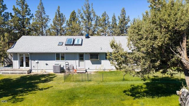 5790 NW Galloway Loop, Redmond, OR 97756