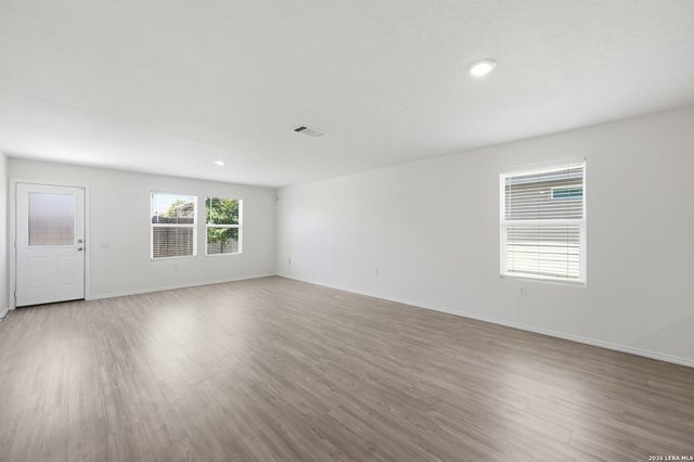 12055 Links Pkwy, San Antonio, TX 78221