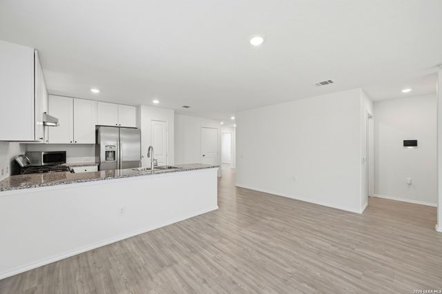 12055 Links Pkwy, San Antonio, TX 78221
