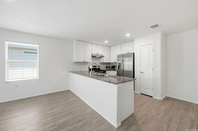 12055 Links Pkwy, San Antonio, TX 78221