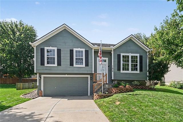 11010 N Booth Avenue, Kansas City, MO 64157