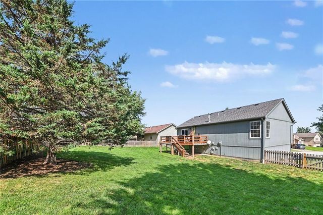 11010 N Booth Avenue, Kansas City, MO 64157