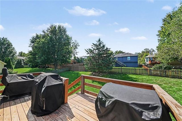 11010 N Booth Avenue, Kansas City, MO 64157