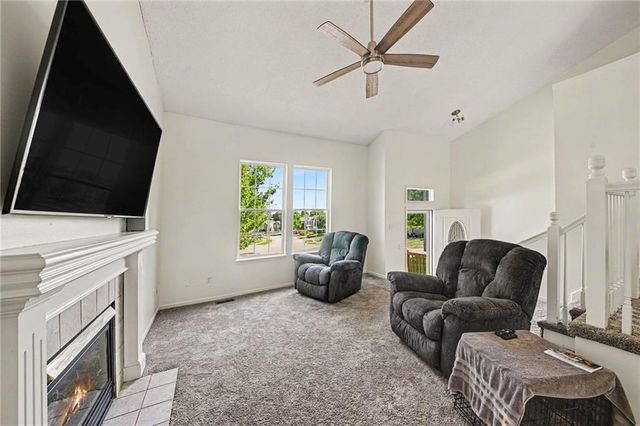 11010 N Booth Avenue, Kansas City, MO 64157