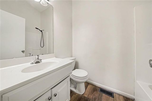 11010 N Booth Avenue, Kansas City, MO 64157