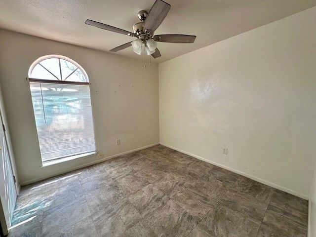 1518 Maple St, Kingsville, TX 78363