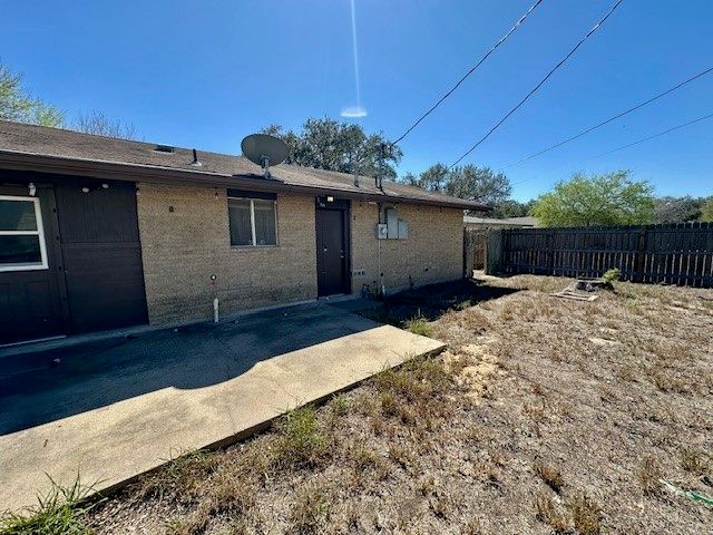 1518 Maple St, Kingsville, TX 78363