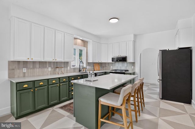 11419 FAIRFAX STATION RD, Fairfax Station, VA 22039