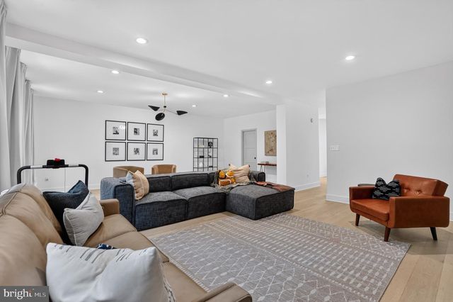 11419 FAIRFAX STATION RD, Fairfax Station, VA 22039