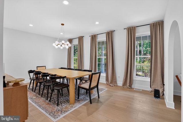 11419 FAIRFAX STATION RD, Fairfax Station, VA 22039