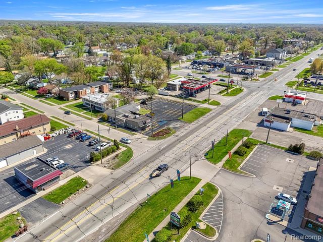 35676 Van Born Road, Wayne, MI 48184