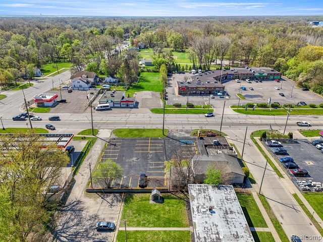35676 Van Born Road, Wayne, MI 48184