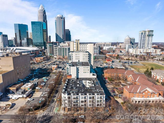 505 E 6th Street 912, Charlotte, NC 28202