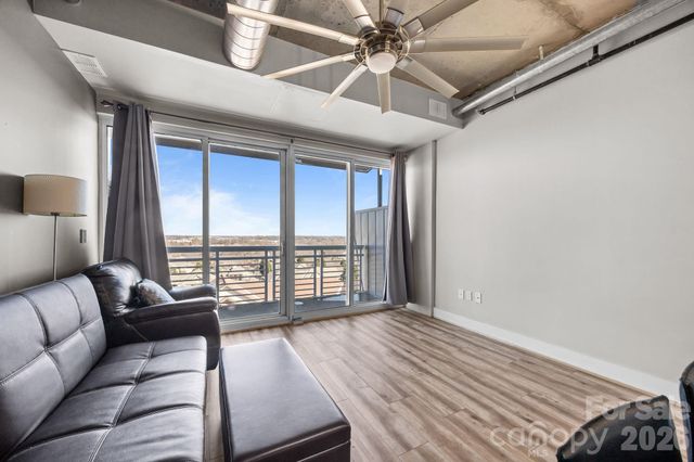 505 E 6th Street 912, Charlotte, NC 28202