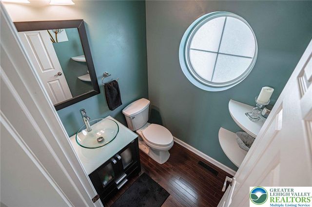 1350 Caspian Street, South Whitehall Twp, PA 18104