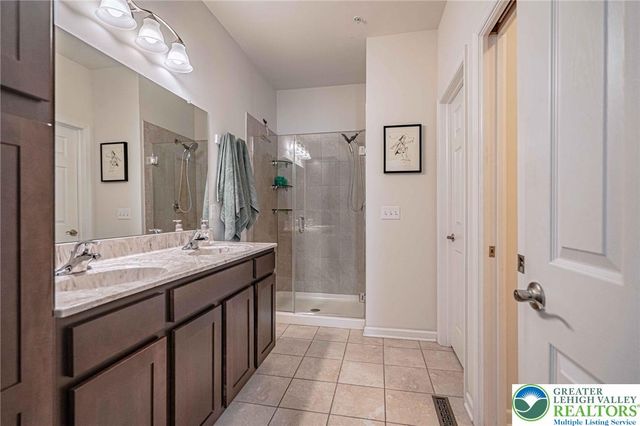 1350 Caspian Street, South Whitehall Twp, PA 18104
