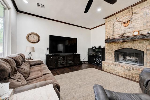 9513 S Foxmor Drive, Oklahoma City, OK 73165
