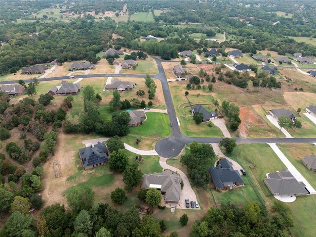 9513 S Foxmor Drive, Oklahoma City, OK 73165