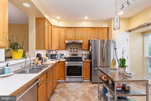 2580 SYLVAN MOOR LN, Woodbridge, VA 22191