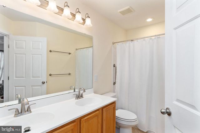 2580 SYLVAN MOOR LN, Woodbridge, VA 22191