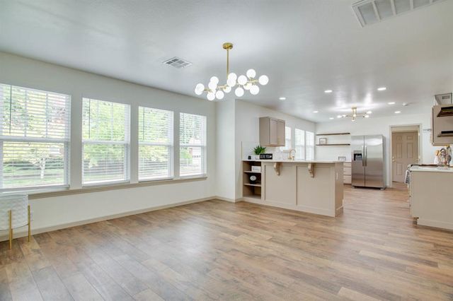 1324 W Maine Street, Enid, OK 73703