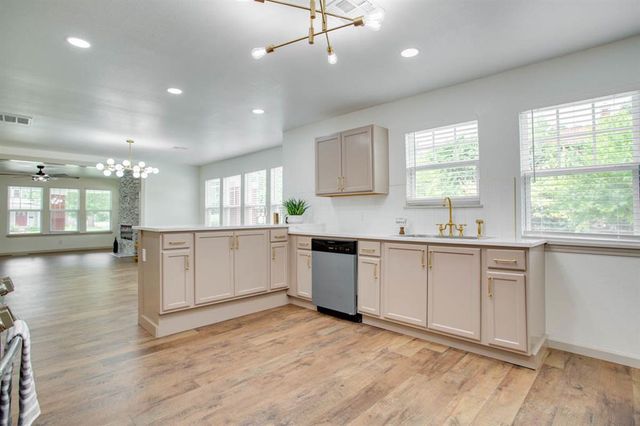 1324 W Maine Street, Enid, OK 73703