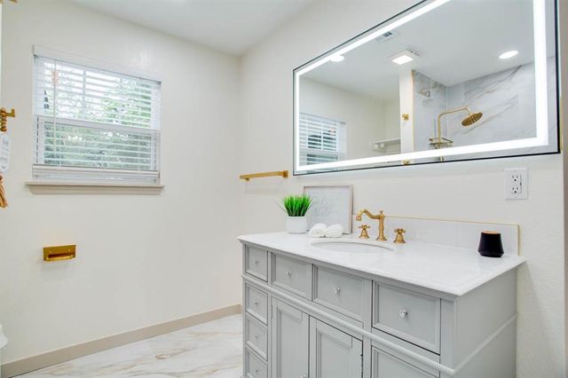 1324 W Maine Street, Enid, OK 73703