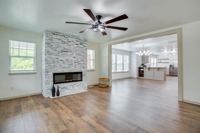 1324 W Maine Street, Enid, OK 73703