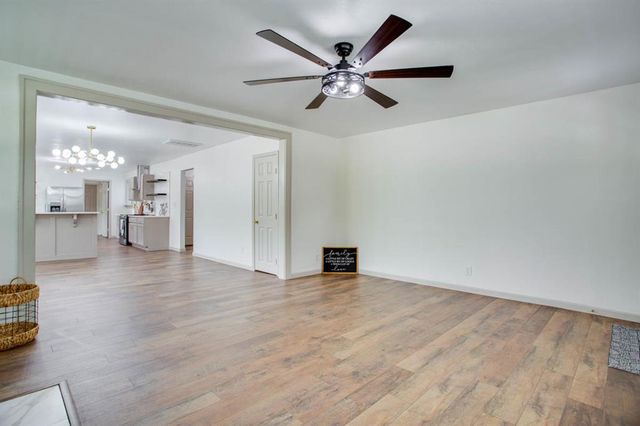 1324 W Maine Street, Enid, OK 73703