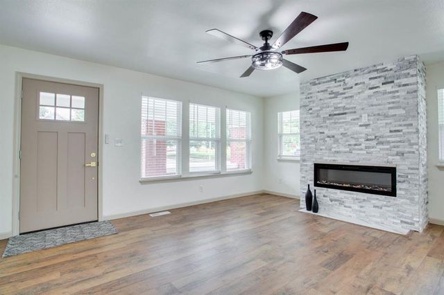1324 W Maine Street, Enid, OK 73703