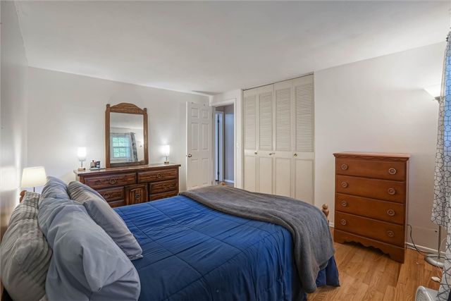 1520 Woodstream Dr, Shaler, PA 15116