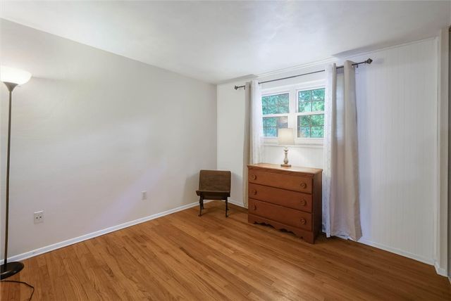 1520 Woodstream Dr, Shaler, PA 15116