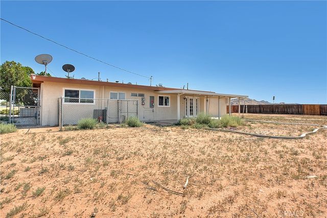20916 Thunderbird, Apple Valley, CA 92307