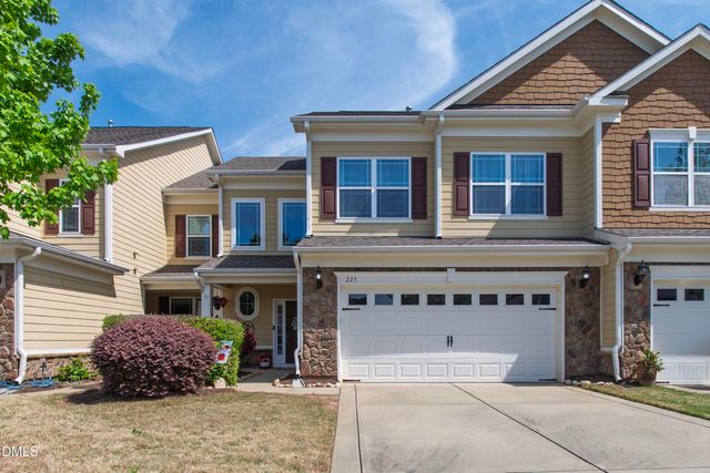 225 Mayfield Drive, Apex, NC 27539