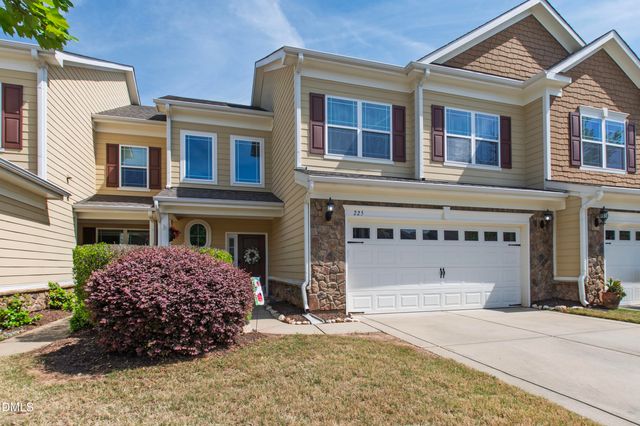 225 Mayfield Drive, Apex, NC 27539