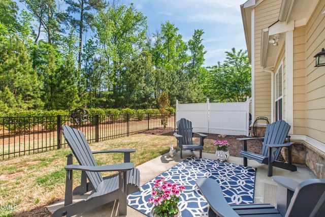 225 Mayfield Drive, Apex, NC 27539